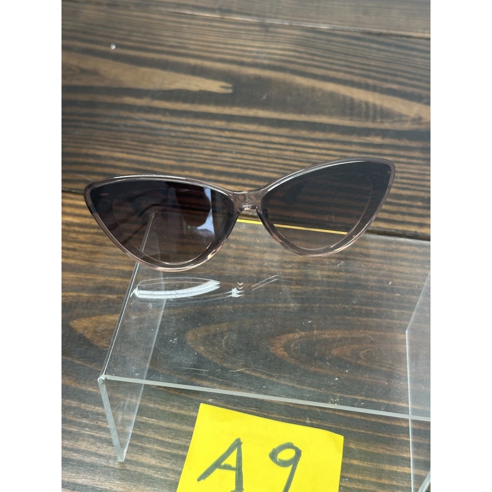 Quay Tempted Women's Brownish Gray Sunglasses Cat Eye Transparent 67-11 145 mm - Picture 2 of 9